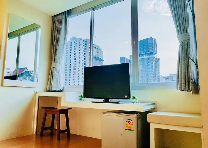 Hotel The Konnect 3*