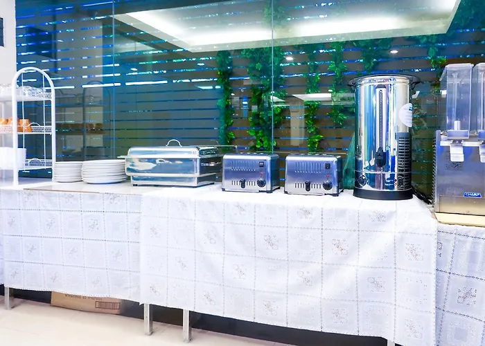 Hotel The Konnect 3*